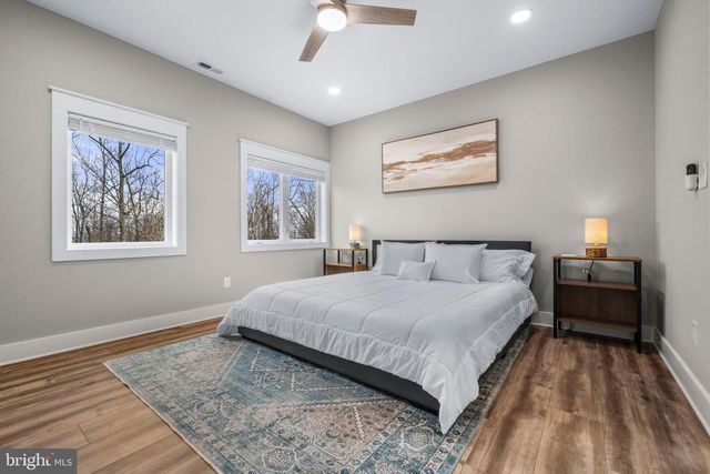 13537 HANGING ROCK LN, Lovettsville, VA 20180