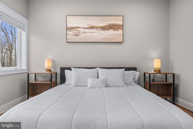 13537 HANGING ROCK LN, Lovettsville, VA 20180