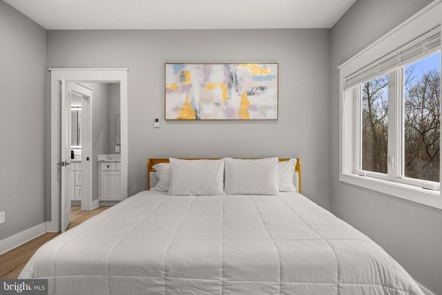 13537 HANGING ROCK LN, Lovettsville, VA 20180