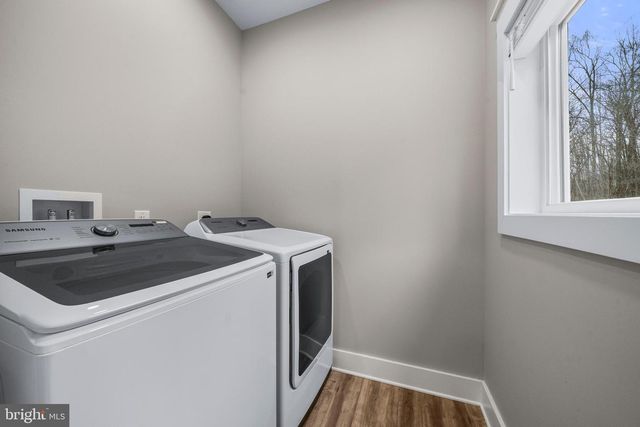 13537 HANGING ROCK LN, Lovettsville, VA 20180