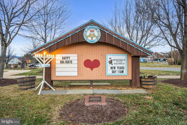 13537 HANGING ROCK LN, Lovettsville, VA 20180