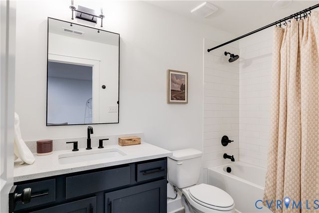 2517 M St, Richmond, VA 23223