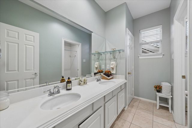 11418 Gallant Ridge Lane, Houston, TX 77082