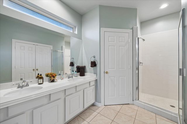 11418 Gallant Ridge Lane, Houston, TX 77082