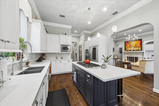11418 Gallant Ridge Lane, Houston, TX 77082