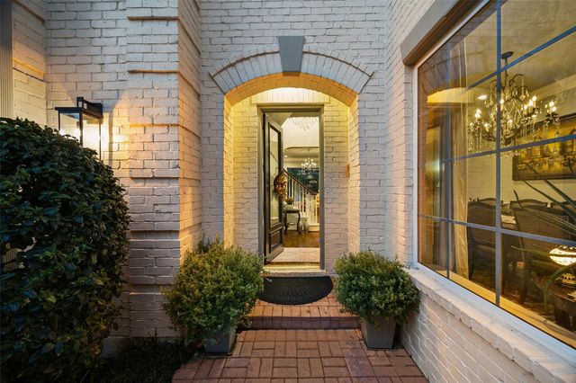 11418 Gallant Ridge Lane, Houston, TX 77082