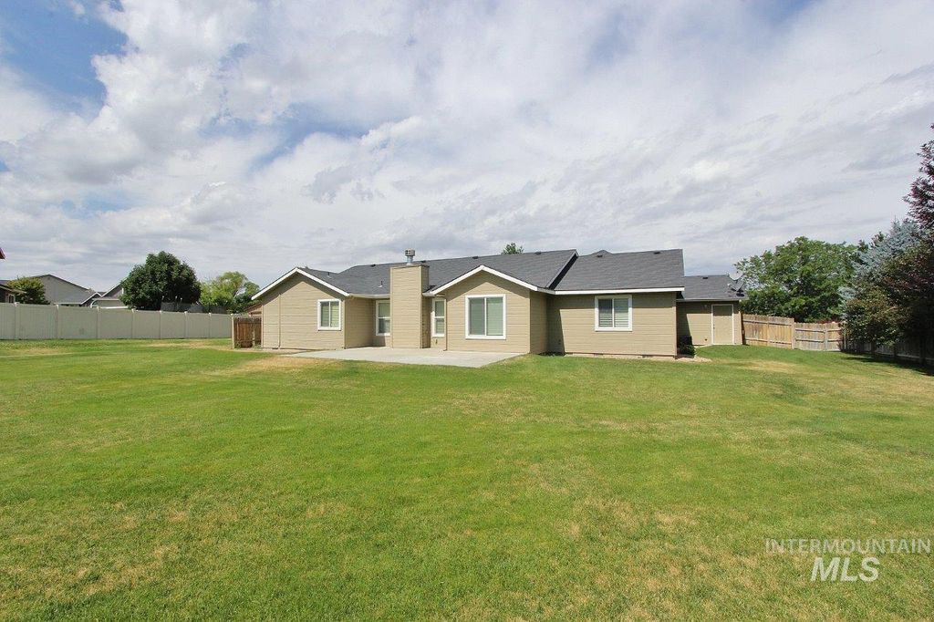 9138 S Red Delicious, Kuna, ID 83634 photo 2