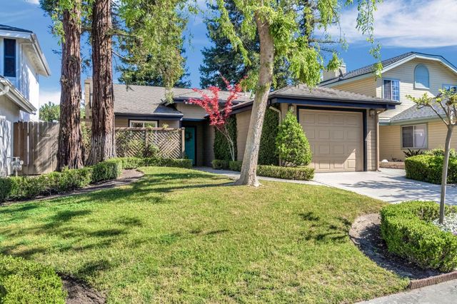 754 E Robin Lane, Fresno, CA 93730