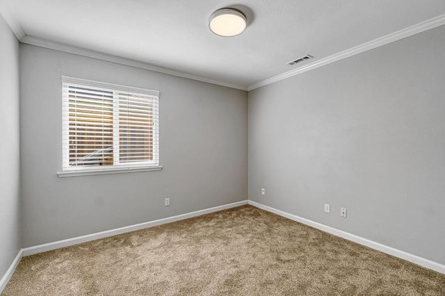 754 E Robin Lane, Fresno, CA 93730