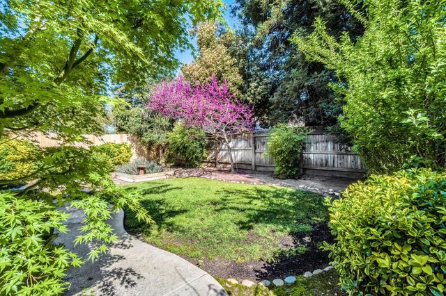 754 E Robin Lane, Fresno, CA 93730