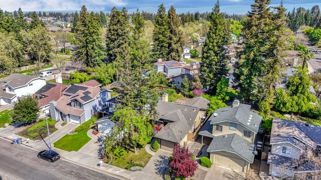 754 E Robin Lane, Fresno, CA 93730