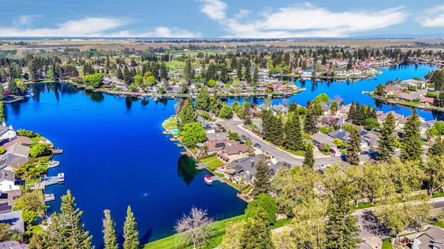 754 E Robin Lane, Fresno, CA 93730