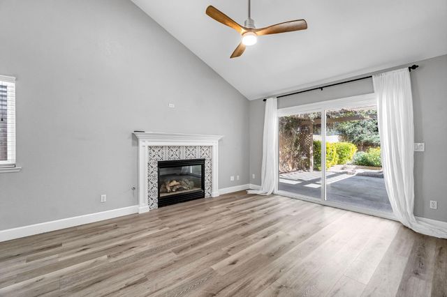 754 E Robin Lane, Fresno, CA 93730