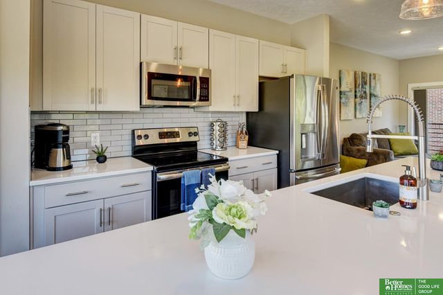 3129 California Street, Omaha, NE 68131