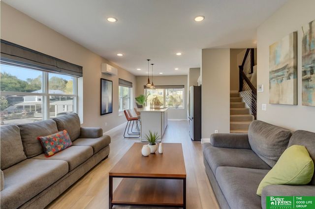 3129 California Street, Omaha, NE 68131