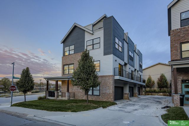 3129 California Street, Omaha, NE 68131