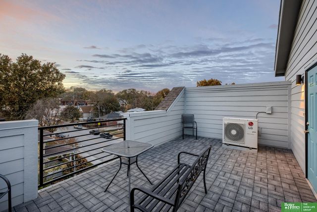 3129 California Street, Omaha, NE 68131