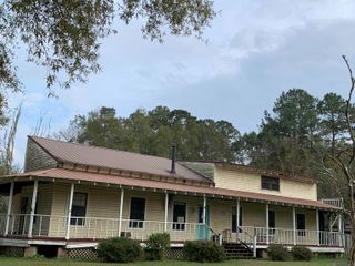 42246 Sweeney Lane, Ponchatoula, LA 70454