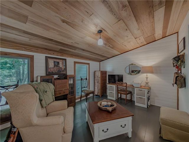 91 Boogers Hill Road, Oxford, GA 30054