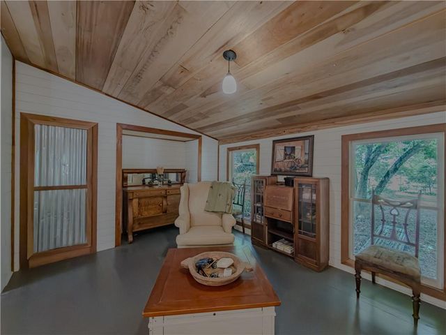 91 Boogers Hill Road, Oxford, GA 30054