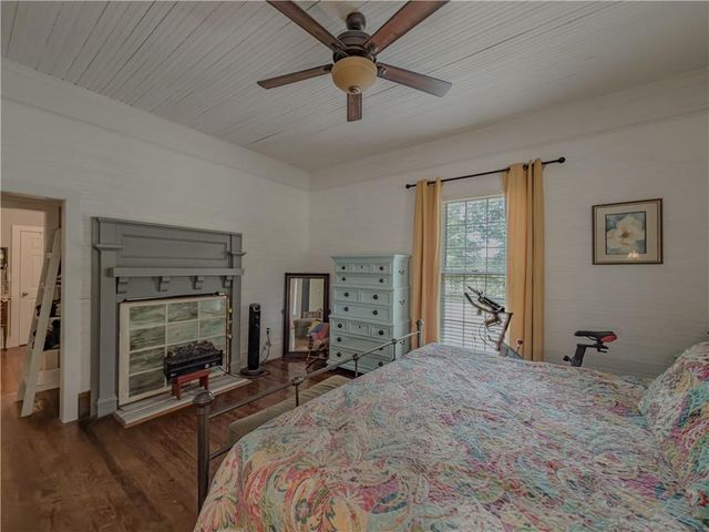 91 Boogers Hill Road, Oxford, GA 30054