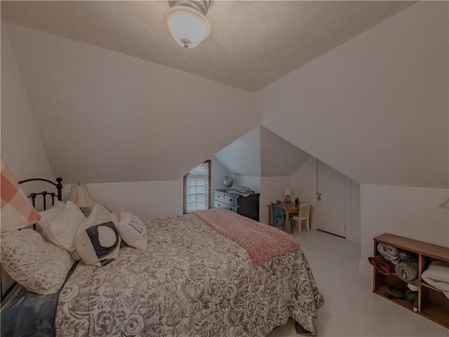 91 Boogers Hill Road, Oxford, GA 30054