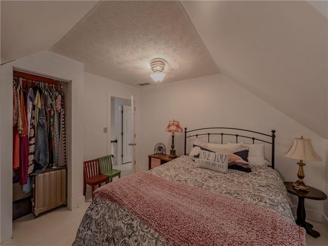 91 Boogers Hill Road, Oxford, GA 30054