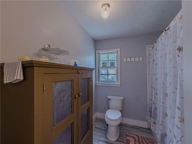 91 Boogers Hill Road, Oxford, GA 30054
