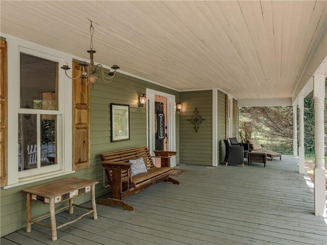 91 Boogers Hill Road, Oxford, GA 30054
