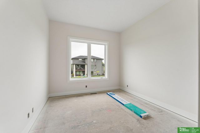 3310 S 212th Street, Elkhorn, NE 68022