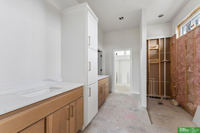 3310 S 212th Street, Elkhorn, NE 68022
