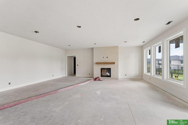 3310 S 212th Street, Elkhorn, NE 68022