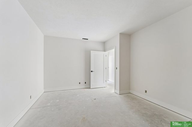 3310 S 212th Street, Elkhorn, NE 68022