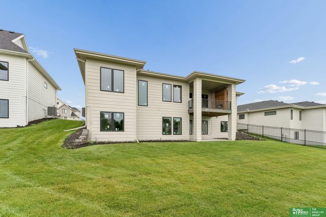 3310 S 212th Street, Elkhorn, NE 68022