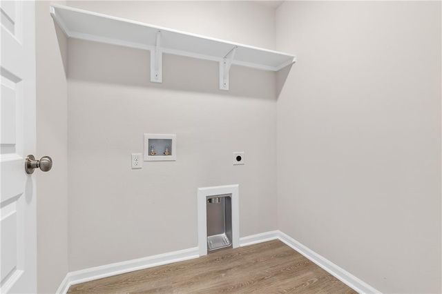 1608 SW 9th Street, Oak Grove, MO 64075
