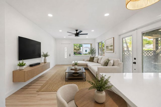 715 High Street, West Palm Beach, FL 33405