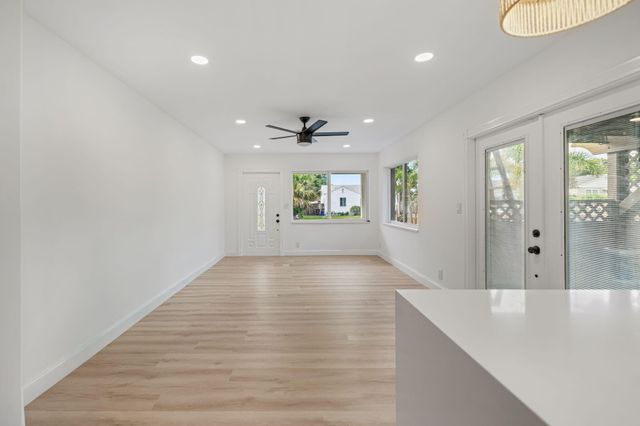 715 High Street, West Palm Beach, FL 33405