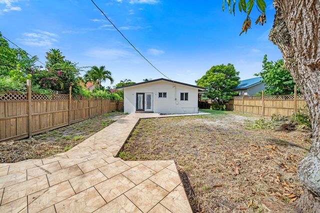 715 High Street, West Palm Beach, FL 33405