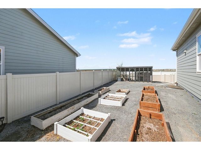 495 Pony Express Trl, Ault, CO 80610