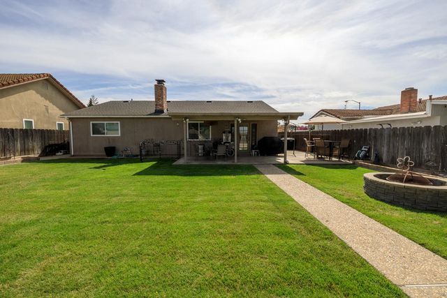 6605 Narcisco Way, Hughson, CA 95326