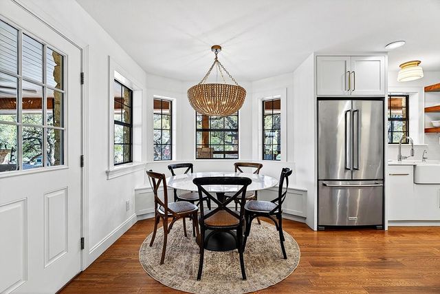 301 Medlin Creek LOOP, Dripping Springs, TX 78620