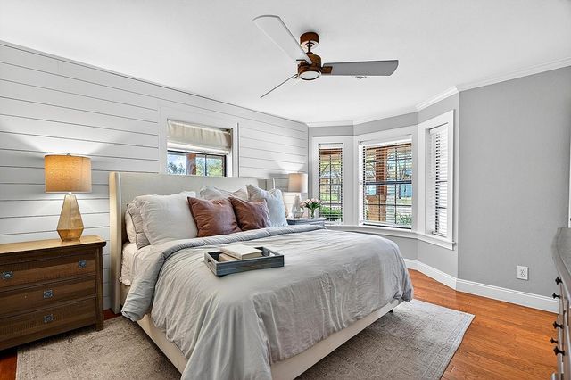 301 Medlin Creek LOOP, Dripping Springs, TX 78620