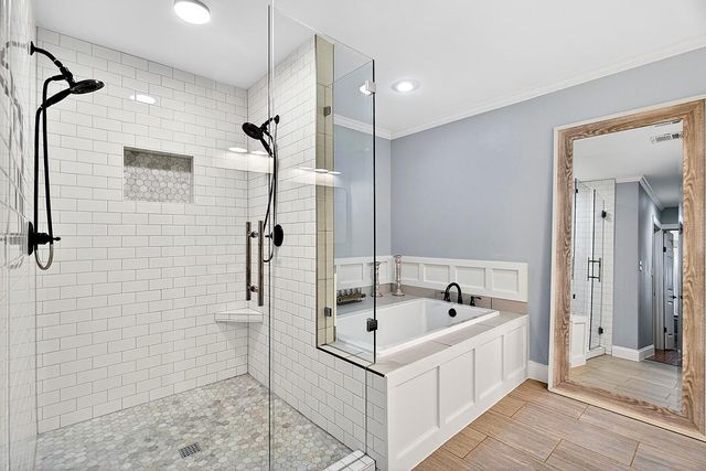 301 Medlin Creek LOOP, Dripping Springs, TX 78620