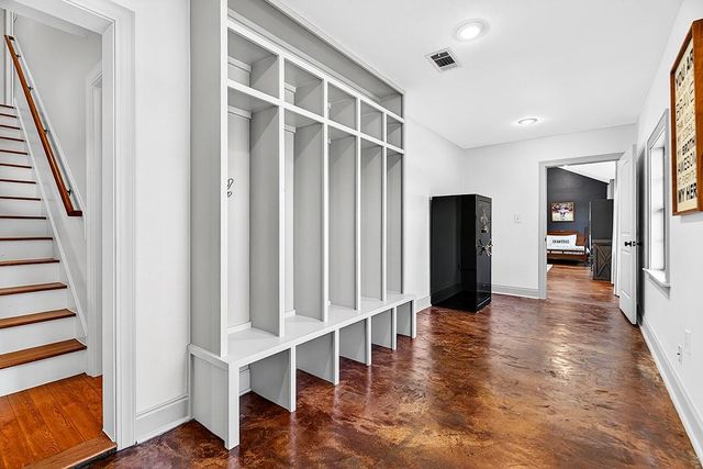 301 Medlin Creek LOOP, Dripping Springs, TX 78620