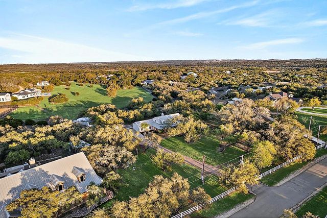 301 Medlin Creek LOOP, Dripping Springs, TX 78620