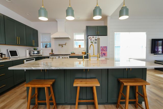 4 Lighthouse Road, Plattsburgh, NY 12901