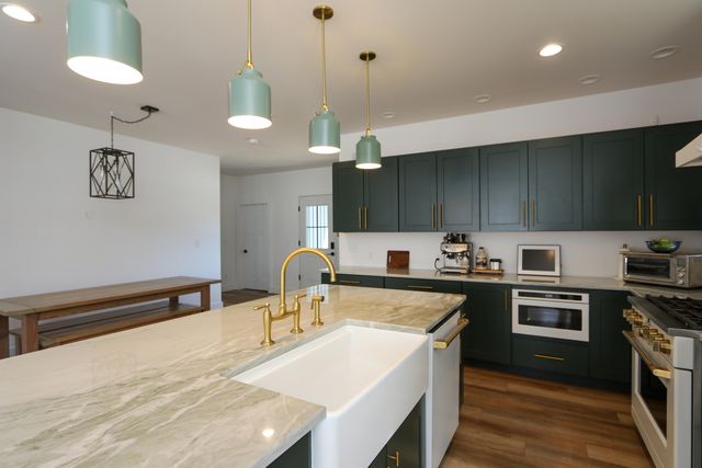 4 Lighthouse Road, Plattsburgh, NY 12901