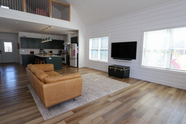 4 Lighthouse Road, Plattsburgh, NY 12901