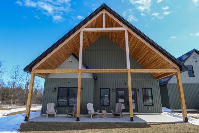 4 Lighthouse Road, Plattsburgh, NY 12901