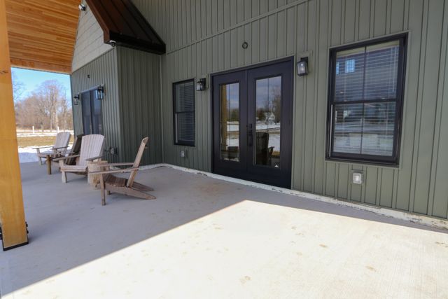 4 Lighthouse Road, Plattsburgh, NY 12901